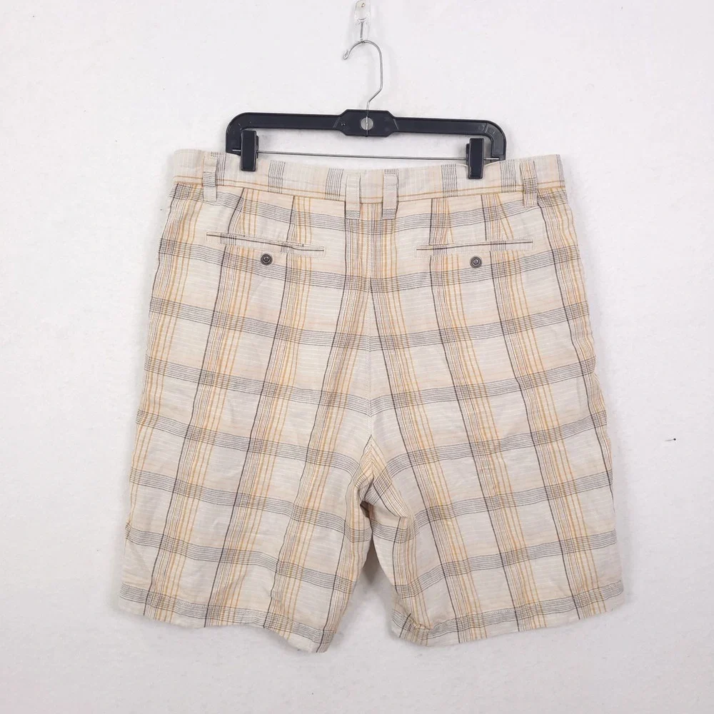 Tommy Bahama Linen Silk Shorts Size 38 Plaid Beach Resortwear Vocation Travel